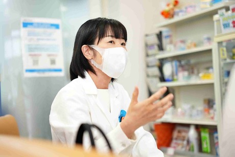 「ほおっちょけん相談窓口」について語る薬剤師の入福さん