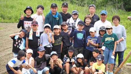 地域と児童がふれあい、実りある交流の場となりました
